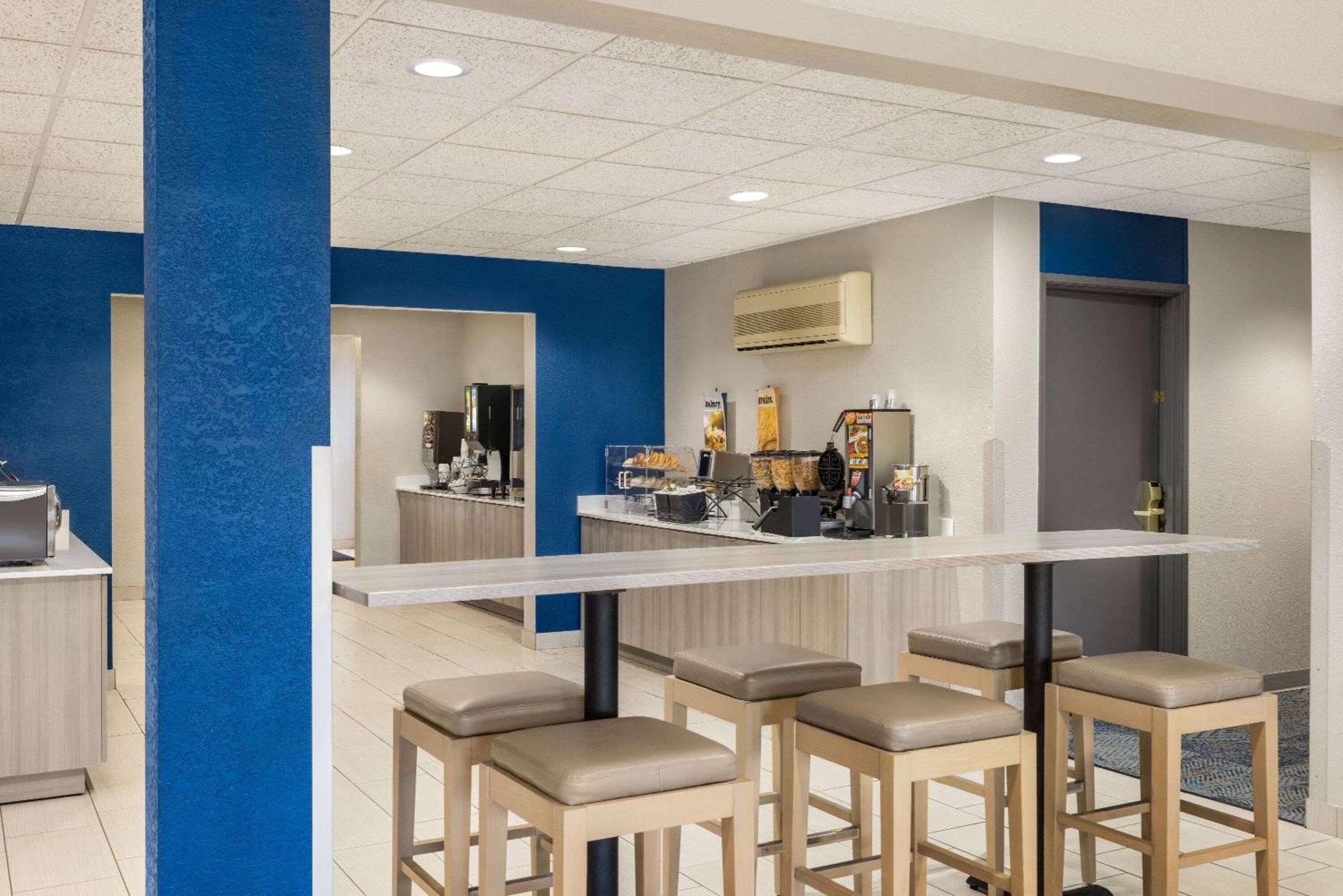 Microtel Inn & Suites By Wyndham New Ulm Exteriér fotografie